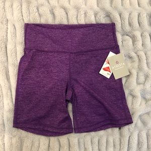 Athleta High Rise Quest Chaturanga short